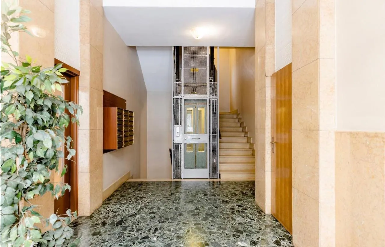3Br Close To Arena Free P Apartment Verona 0*,  Italy